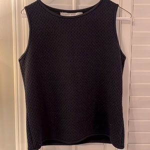 Max Studio. Quilted navy top. Size Small.